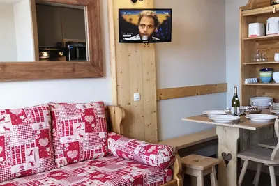 Image de Appartement rénové · Pied des pistes · Animaux admis · Parking · 5 pers