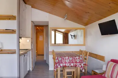 Image de Appartement fonctionnel de 2 pièces avec balcon et casier à ski