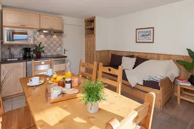 Image de Studio lumineux au pied des pistes avec balcon, Wifi gratuit et casier à skis