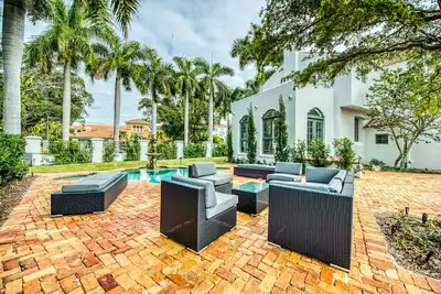 Image de Beautiful Historic home with easy access to Saint Armands Circle