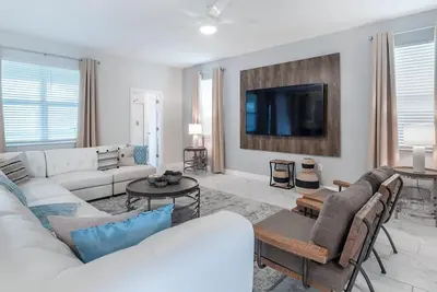 Last Minute Disney Getaway! Private Pool, Hot Tub & Game Room. Book Now! #40098