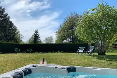 Image de MalishouseHOME&Spa The calm of the Normandy countryside, the sweetness of a Swimming Spa