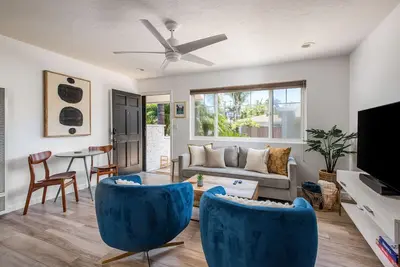 Image de Leucadia \"Grandview\" Bungalow ~ walk everywhere with beach gear!