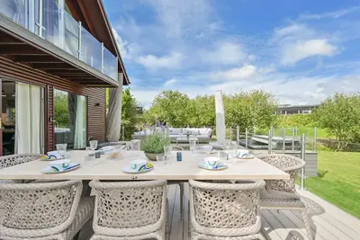 Image de RockPools Hot Tub Lodge on Retallack Resort