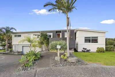 Image de The Nautical Bach - Mangawhai Heads Holiday Home