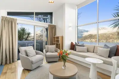 Image de A Stunning Stay - Queenstown Holiday Home