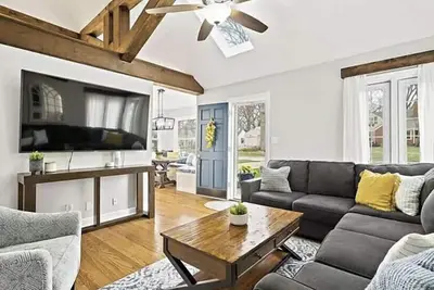 Image de Charming Home in ❤︎ of Kc 2 Bdr/2 Ba (sleeps 4-6)