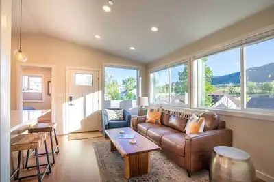Image de Golden Cottage Near Red Rocks & Denver!