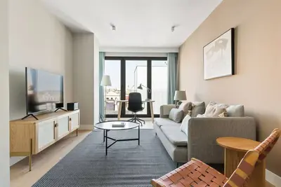Image de El Camp d'en Grassot i Gràcia Nova 2br w/ rooftop + pool