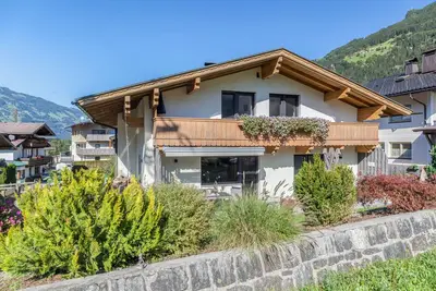 Image de Appartement Sylvia avec vue sur les montagnes, terrasse et Wi-Fi.