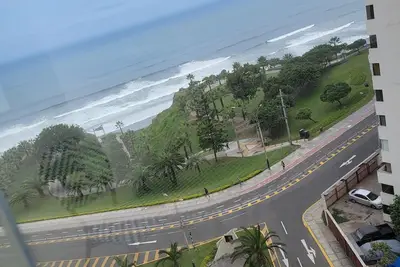 Image de Impresionante Vista al Malecon de Miraflores.