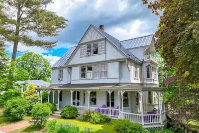 Image de Beautiful home with Ping-Pong, fast WiFi & W\/D - walk to dining