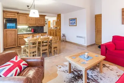 Image de Appartement spacieux 4 chambres - Pieds des pistes - Balcon - Parking couvert
