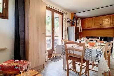 Image de Appartement confortable Proche des pistes Balcon Casier à skis