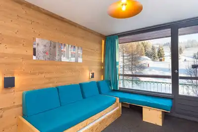 Image de Studio Rénové Pied des Pistes avec Balcon, Proche Commerces et Activités
