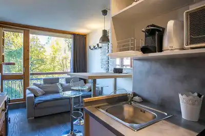 Image de Appartement rénové · Proche centre · Balcon · 2 pièces · 4 personnes