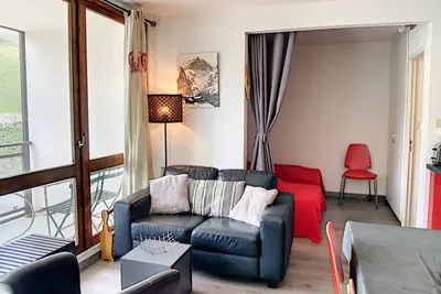 Image de Appartement lumineux en centre station avec balcon et accès piscine