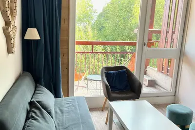 Image de Appartement rénové proche centre station avec balcon