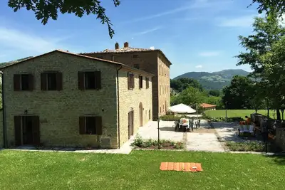 Image de Appartement de vacances Sant'Angelo in Vado pour 1 - 20 personnes avec 5 chambres à coucher - Maison