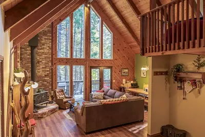 Image de Both Cabins! Multi-Family Getaway - Evergreen Dorrington Combo
