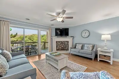 Image de Second Wind: Oceanfront Townhome w/ Community Pool & Tennis