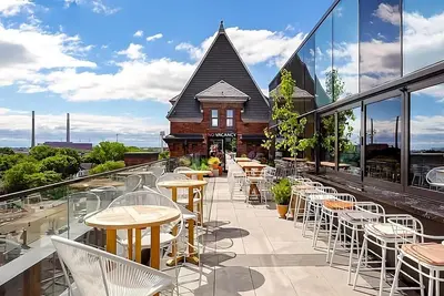 Image de Family Getaway! 3 Comfortable Units, Minutes to Distillery District and Cn Tower
