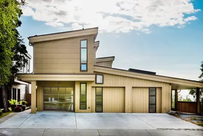 Image de Beautiful uniquely designed triplex w/ 2 hot tubs, ocean views, grill, fireplace