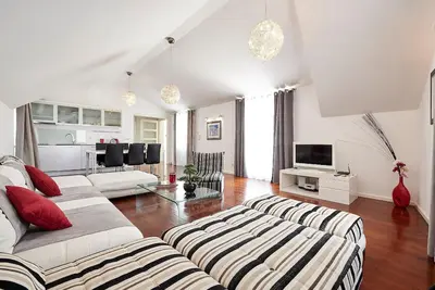 Image de Appartement de vacances Trogir pour 1 - 8 personnes avec 3 chambres à coucher - Appartement de vacan