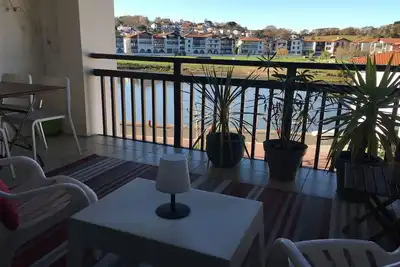 Image de Ciboure-Socoa Plage Très beau T1Bis Tout Rénové avec Grande Terrasse sur Rivière