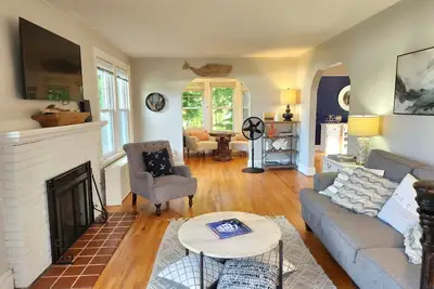 Image de Vacation Starts Now! Pet friendly, beach fun 5 min away!