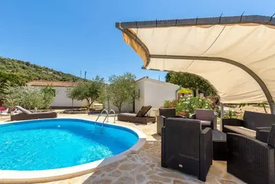 Image de Maison de vacances Vrsine pour 1 - 5 personnes avec 2 chambres à coucher - Maison de vacances