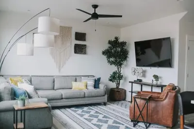 Image de Canyon Rest! Sleeps 10, Pool, Private Patio/Hottub