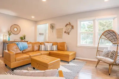 Image de Cheerful Beach House with Rec House