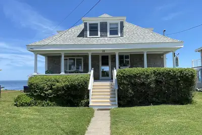 Image de Oceanfront 4 bed. July 9-16 opening!