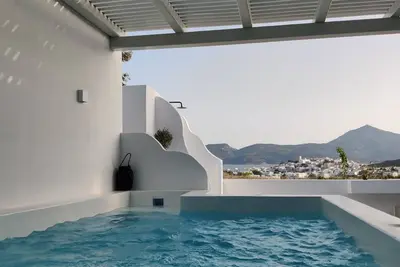 Image de Romantic Suite with hot tub!