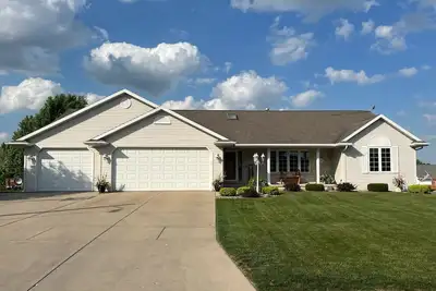 Image de 4br home. . . 10 minutes from Lambeau Field! !