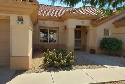 Image de Beautiful house in a beautiful area, in Sun City West, Az great location. 🏌️