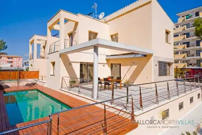 Image de Villa Mediterranean: Refuges Familial Moderne Ă Deux Pas de la Mer