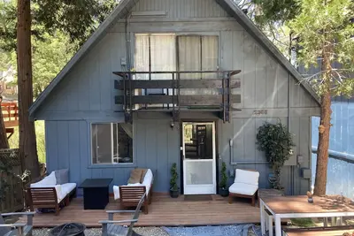 Image de Beautiful A-Frame Mountain Cabin with Hot Tub!