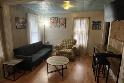 Image de #7 Cultural Center Apartment Downtown Flint