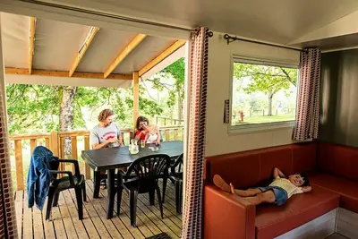 Image de Mobil-home Confort 29m² (2chambres) + Lv + Tv + terrasse semi-couverte 6m² 6 personnes