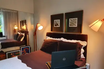 Image de Cute Apartment For 3 People. Flexible Host With Guests.