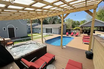 Image de Play @ The Hideaway - hot tub, sauna, gymnasium
