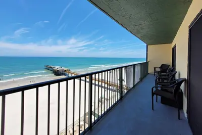 Image de Direct OceanFront 8th Floor Unit, Large Private Balcony with Living Room & Master Access-Free Wifi! !