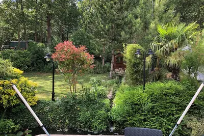 Image de Maison avec piscine intérieure 4 ch 3 sdb billard jacuzzi sauna