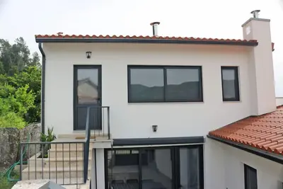 Image de Maison à Gerês pour 2 personnes avec cheminée