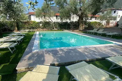 Image de Brand new apartment Arancia with swimming pool and huge balcony 250 meters from the lake