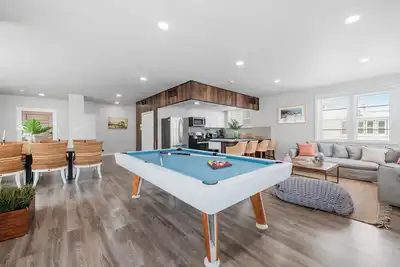 Image de The Mayflower - Luxury Beachside Penthouse #1604