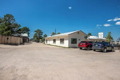 Image de Steps from Mountain View Cafe! 2 bedroom attached cabin w/fenced private yard!