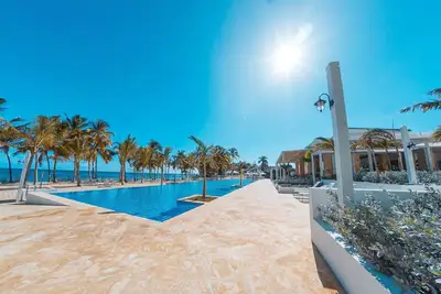 Image de BeachFront Club Hemingway 3Bedroom Condo